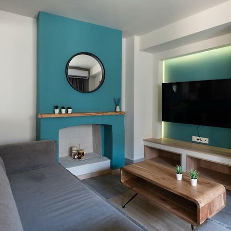 Groundfloor 2Br Apt With Smallyard Near The Heart Of Kalamata Exteriör bild
