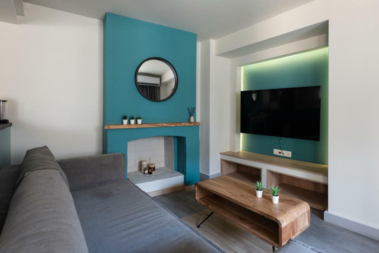 Groundfloor 2Br Apt With Smallyard Near The Heart Of Kalamata Exteriör bild