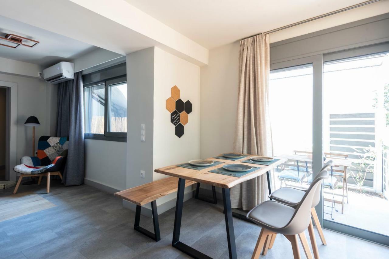 Groundfloor 2Br Apt With Smallyard Near The Heart Of Kalamata Exteriör bild