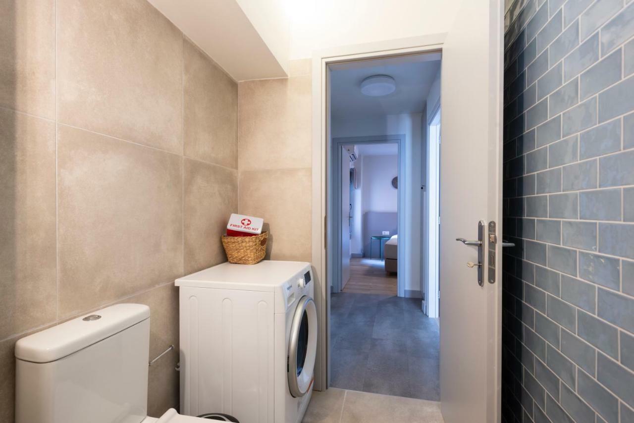 Groundfloor 2Br Apt With Smallyard Near The Heart Of Kalamata Exteriör bild