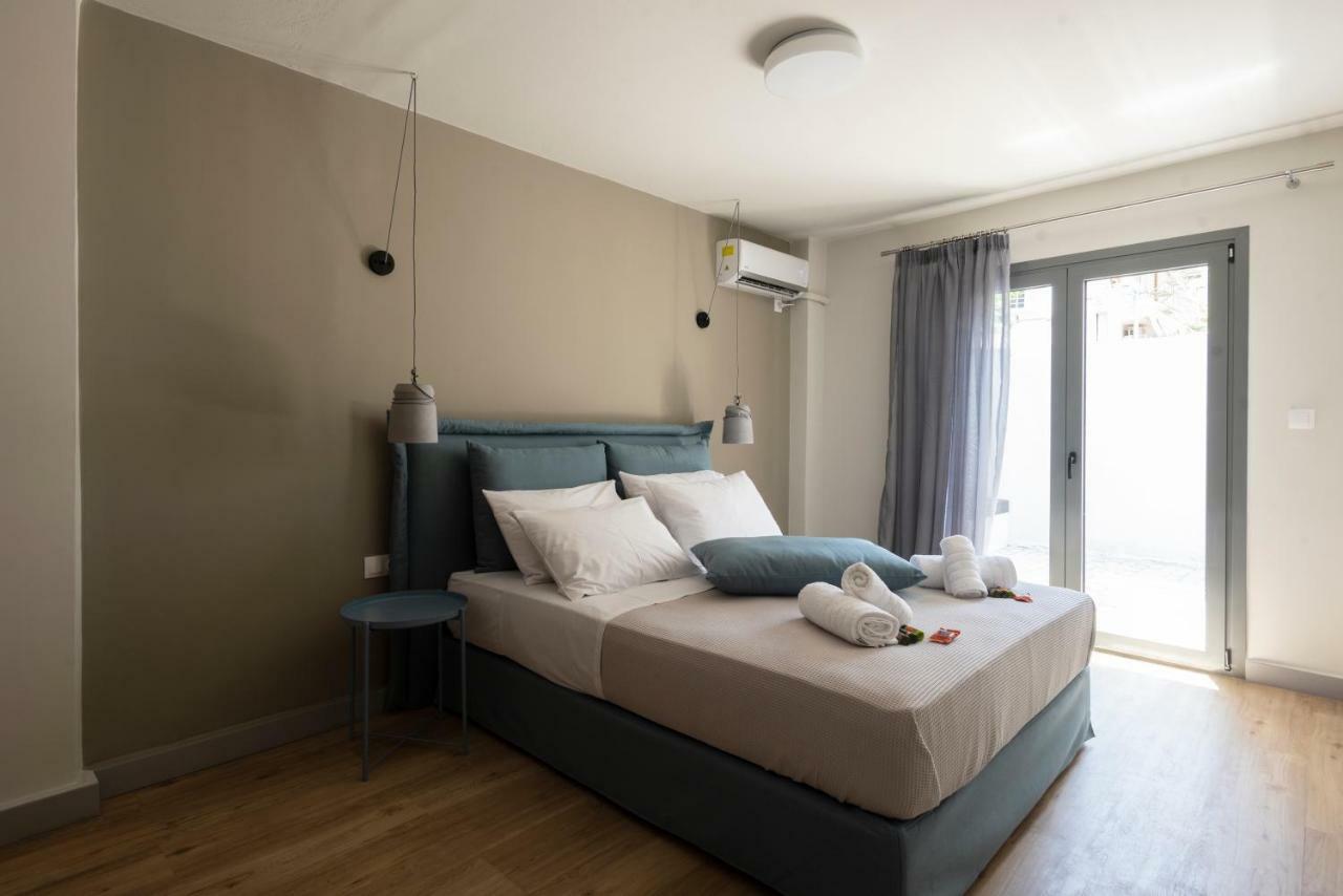 Groundfloor 2Br Apt With Smallyard Near The Heart Of Kalamata Exteriör bild